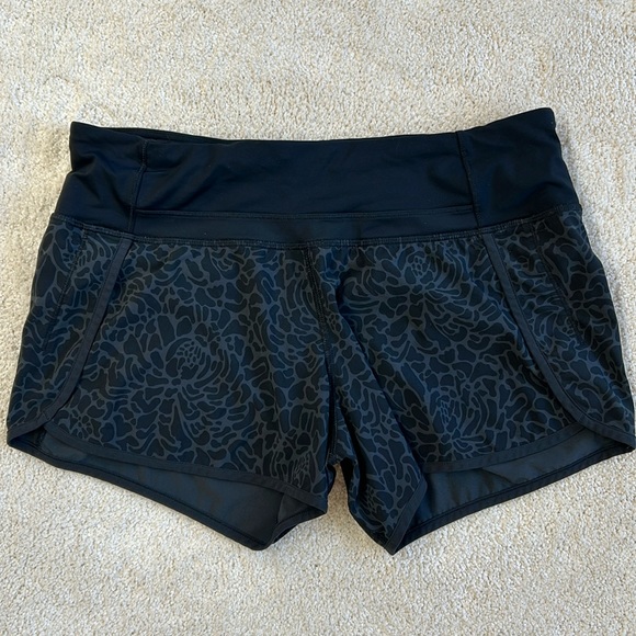 lululemon athletica Pants - Lululemon Vintage Shorts-EUC!